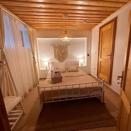 Hanole Hotell