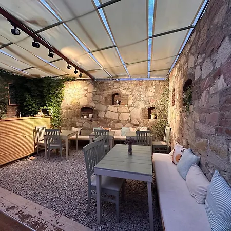 Hanole Отель Айвалык