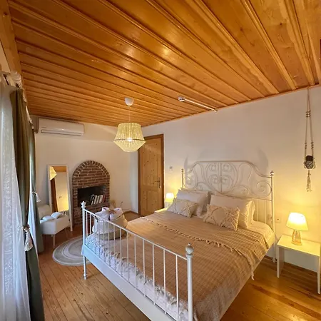 Отель Hanole Айвалык