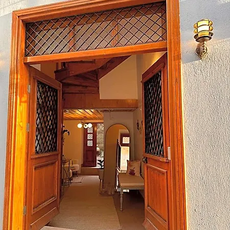Hanole Ayvalı