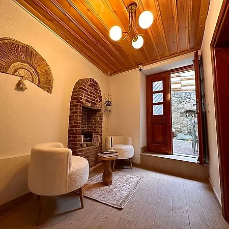 Hanole فندق