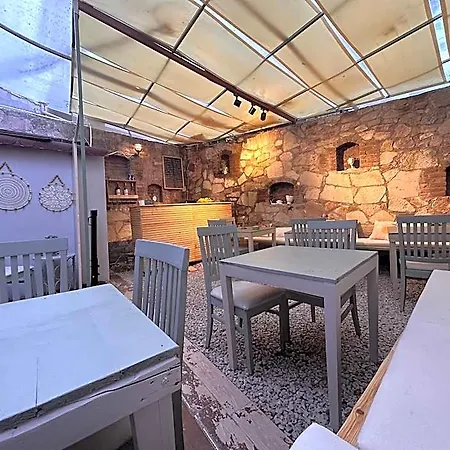 Hotel Hanole *