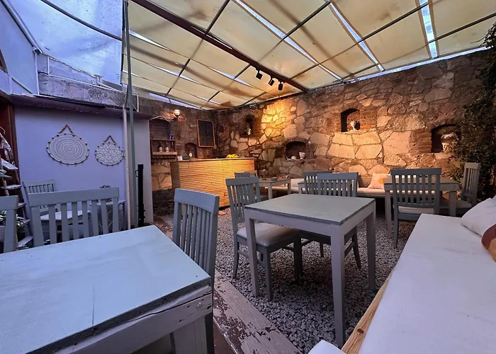 Отель Hanole Айвалык